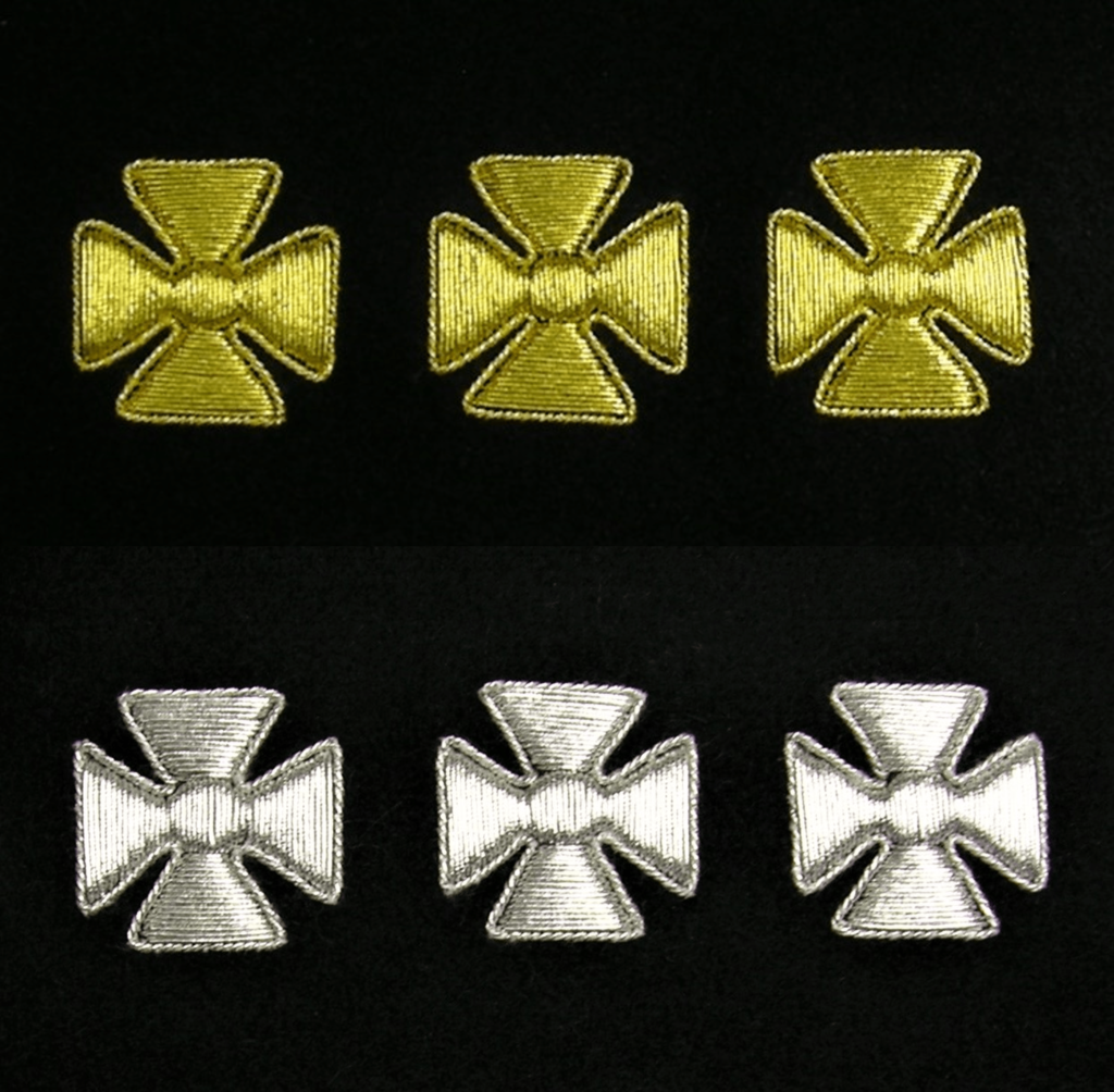 Large "Round-Center w/ Border" Maltese Cross